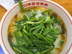 酸菜米线-叶伟胡辣壳面(两路口店)