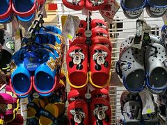 -东荟城名店仓