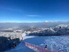 -中旅松花湖滑雪场