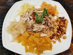 捞起手撕鸡-御膳粥·牛乳粥底火锅·地道顺德菜(容桂店)