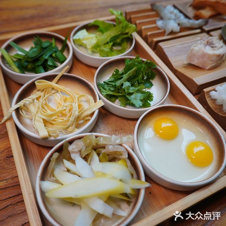 不太好找的宝藏过桥米线被我找到啦