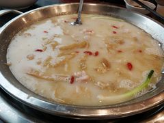 -老来福·非遗酸汤兔(凯旋路店)