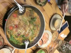 -野山舂·贵州现舂酸汤牛肉(东山店)