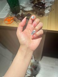 -九画美甲