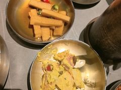 -草家酱蟹炭火烤肉店(珲春南路一店)