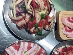-马路牙子烧烤音乐酒馆(望京店)