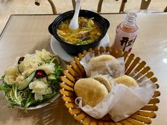 -闫家驴肉老店(华电一校店)
