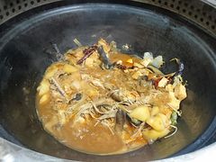 -粘豆包柴火铁锅炖