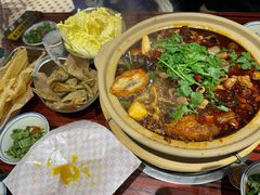 -沙胆彪炭炉牛杂煲(上海日月光广场店)