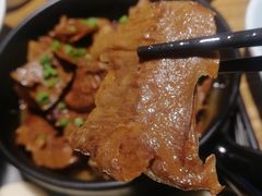高山笋干烧肉-杭百味·大众精选杭帮菜(西湖音乐喷泉店)