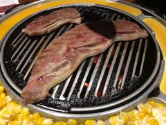 -青瓦炭韩潮烤肉(花园道店)