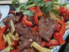 -乐山食古香跷脚牛肉