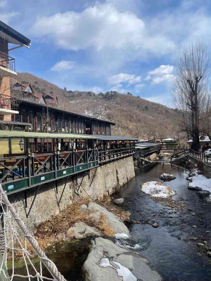北京水岸山吧度假村(雁栖镇店)-"环境不错保持了山庄的独特造型体现出