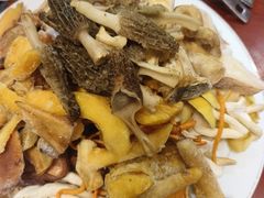 -菌之家·专业纯野生菌火锅·特色炒菌