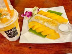 -Dang restaurant (patong phuket)