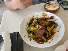 -鑫巴蜀小镇 · 水煮鱼专研店(玉桥店)