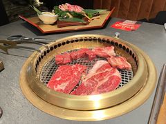 -铭牛烧肉·和牛海鲜自助(高新月牙湖店)