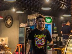 -嗨牛味海鲜烧烤