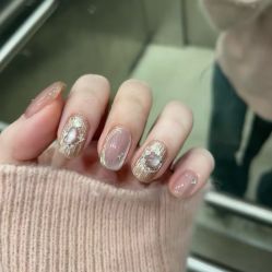 -悦指间美甲美睫
