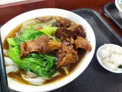 牛腩汤河-珍珍小食店(西华路店)