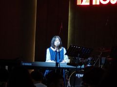 -TZ House音乐现场(来福士中心店)