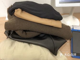 千元左右的针织披肩才200多就买到了
