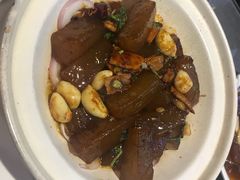 山芋粉烧肉-南京金牛湖巨碗鱼头