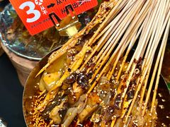 -何师烧烤Pro ·江湖川菜·小龙虾·精酿啤酒(太古里旗舰店)