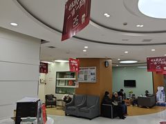 -雅悦齿科(顾村公园店)