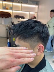 -丝语萱形象