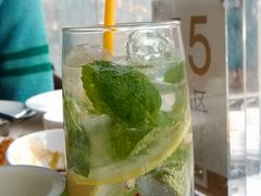 -东方红海鲜百汇(国际大厦店)