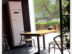 -管氏翅吧(中关村店)