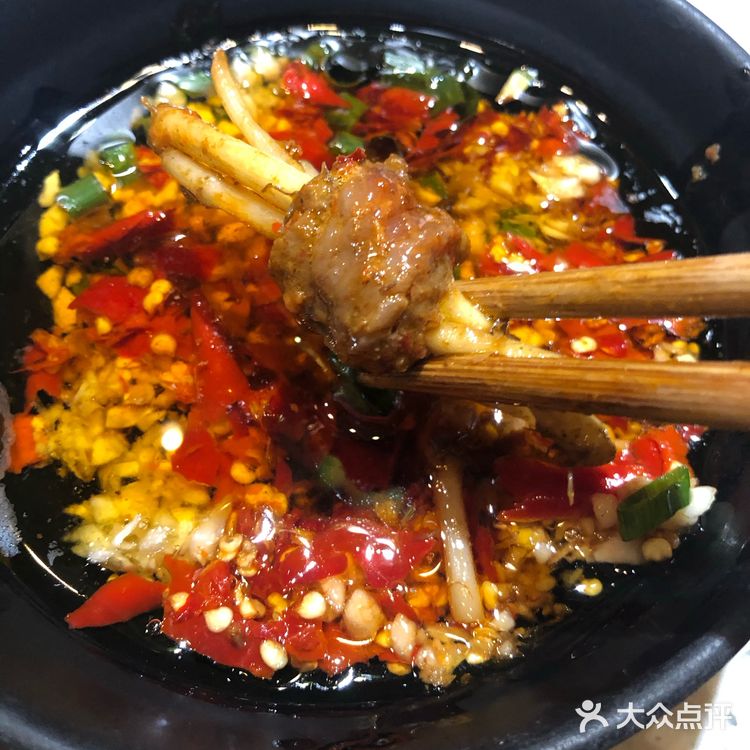 位置很好找，就在春熙路地铁口E1出口对面200米的样