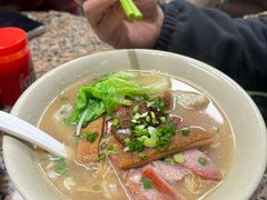 -万利洪记粉面美食