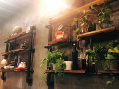 -臻鲜燕海鲜融合餐厅(金陵style店)