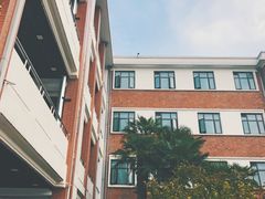 -复旦大学光华楼
