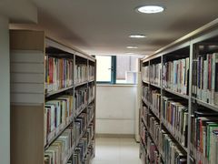 -上海市静安区图书馆(新闸路馆)