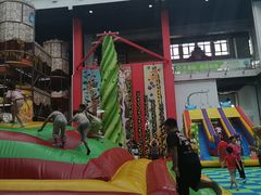 -蒙特利亲子乐园