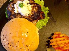 -HIGH FIVE哈福手工汉堡(桂林路店)