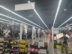-迪卡侬(越秀公园店)