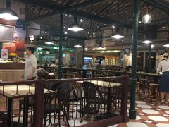 大堂-大食代美食广场(上海中心店)