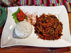 辣爽饭-源一咖啡馆(麒麟巷步行街店)