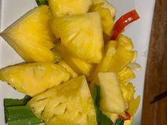 青柠檬拌鲜菠萝-云海肴·云南小炒·汽锅鸡(天津国金汇店)