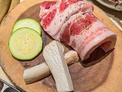 -蚂蚁洞·烤肉大营地(上海静安大悦城店)