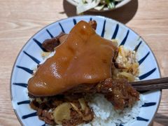 -红猪卤肉饭(大西洋美食城店)