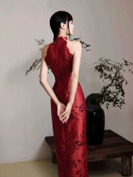 -衣贝姿婚纱礼服馆