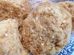 蟹黄风味小贝-鲍师傅糕点(江苏路店)