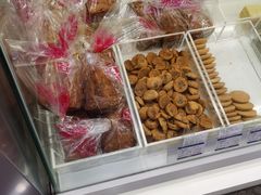 -红房子西点(汇联商厦天钥桥路店)