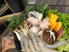 -呷哺呷哺(新世界百货望京店)