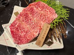 -山川小町·极番烧肉(新地假日广场店)